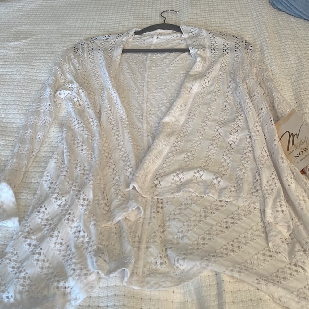 NWT Miracle Suit Double tank with lightweight buttonless sweater. New with Tags! - Picture 7 of 8